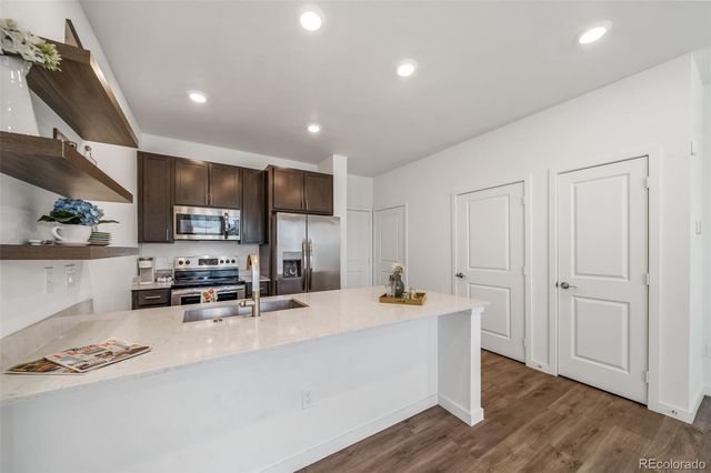 746 N Bersshine Court, Watkins, CO 80137