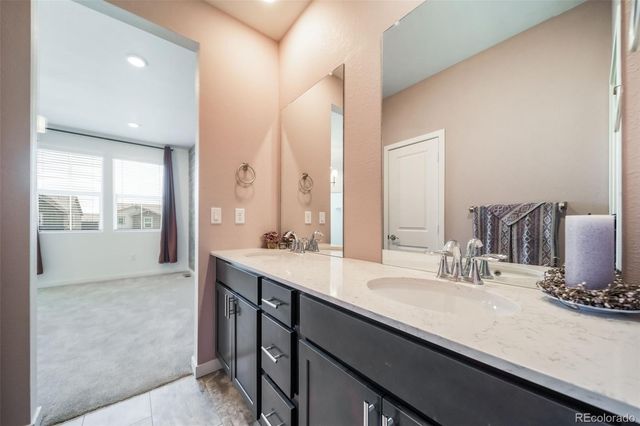 746 N Bersshine Court, Watkins, CO 80137