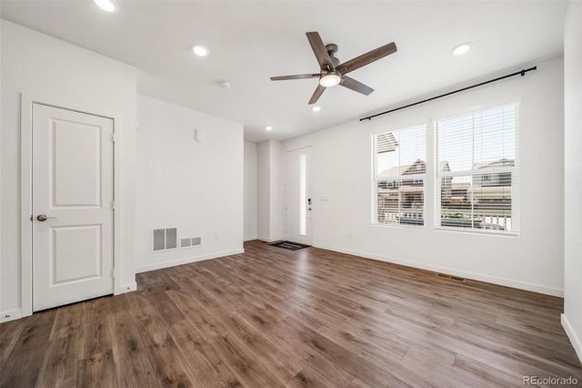 746 N Bersshine Court, Watkins, CO 80137