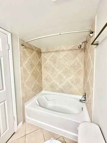 4120 Union Square Boulevard A2, Palm Beach Gardens, FL 33410