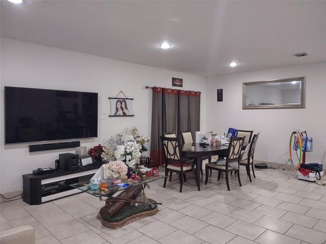 4819 SW 21st St, West Park, FL 33023