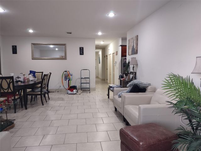 4819 SW 21st St, West Park, FL 33023