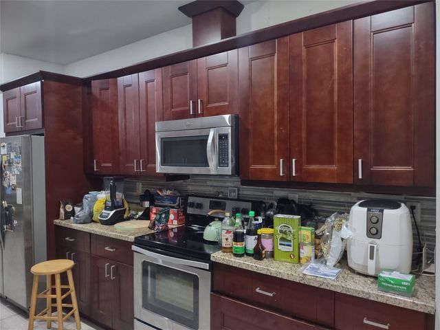 4819 SW 21st St, West Park, FL 33023