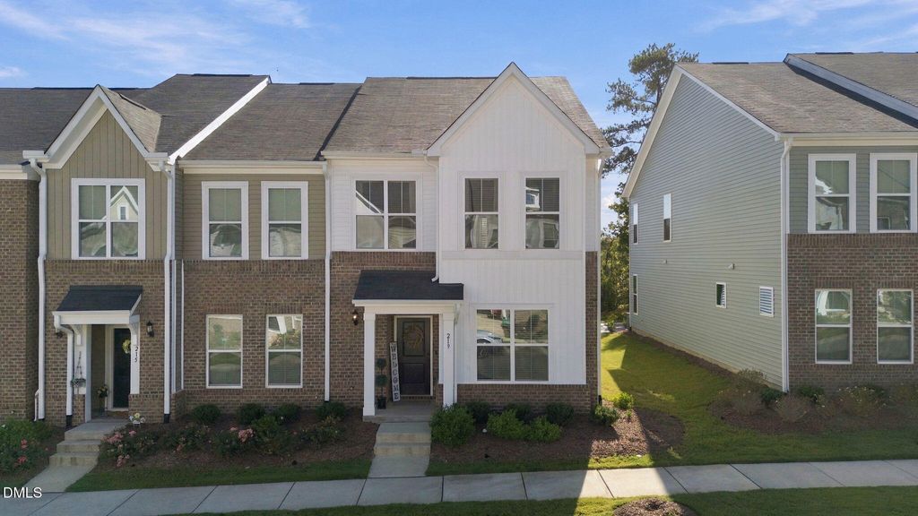 219 Chesapeake Commons Street, Garner, NC 27529