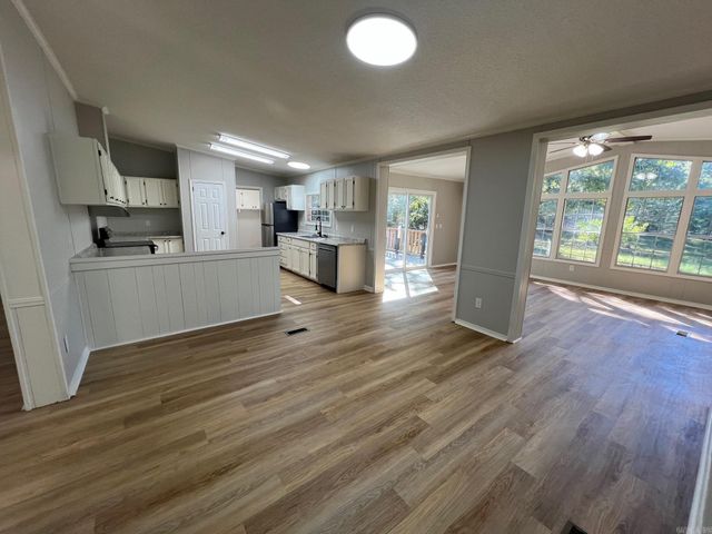 25 Renea Dr, Greenbrier, AR 72058