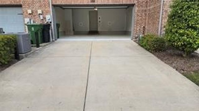 4126 Cascade Sky Drive, Arlington, TX 76005