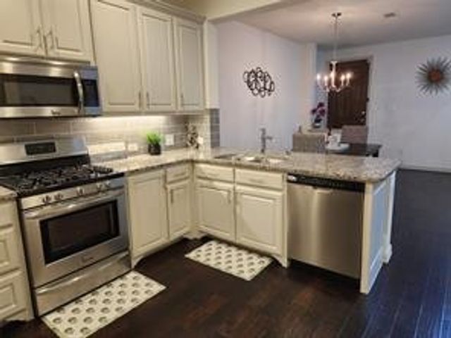 4126 Cascade Sky Drive, Arlington, TX 76005