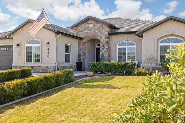 419 Diamond Street, Taft, CA 93268