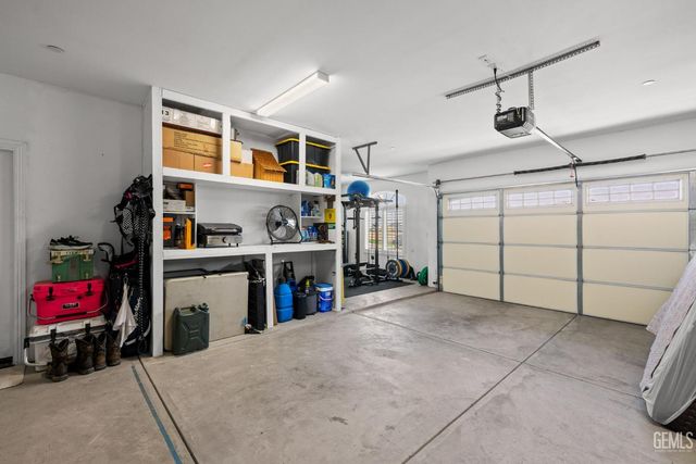 419 Diamond Street, Taft, CA 93268