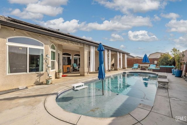 419 Diamond Street, Taft, CA 93268