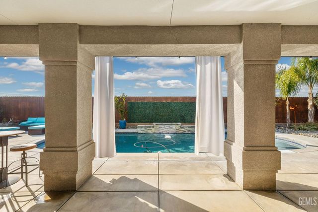 419 Diamond Street, Taft, CA 93268