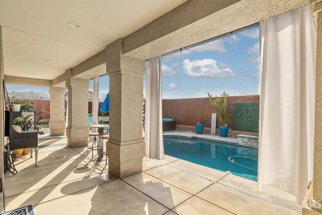 419 Diamond Street, Taft, CA 93268