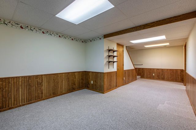 1654 Meadow Circle SE, Rochester, MN 55904