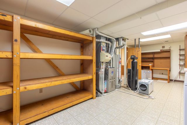 1654 Meadow Circle SE, Rochester, MN 55904