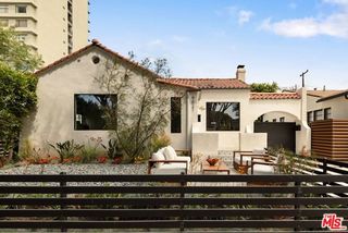 9031 Elevado Street, West Hollywood, CA 90069