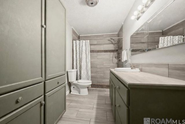 14162 Forest Glen Ln, Livingston, LA 70785