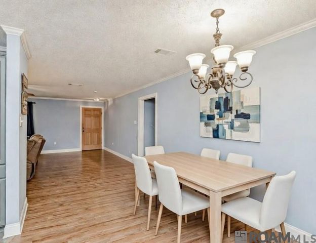 14162 Forest Glen Ln, Livingston, LA 70785