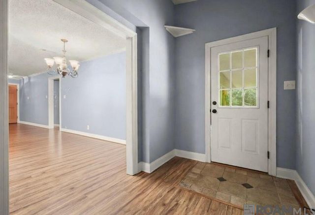 14162 Forest Glen Ln, Livingston, LA 70785