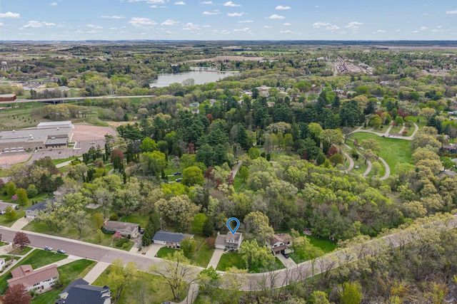 809 River Street, Portage, WI 53901