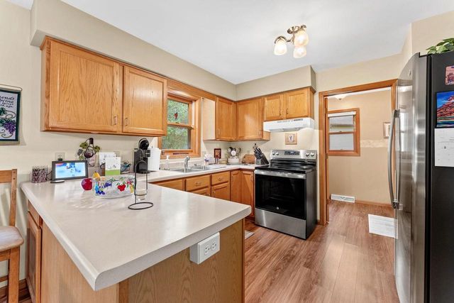 809 River Street, Portage, WI 53901