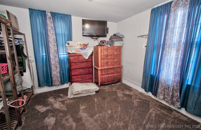 976 E Summit Street, Muskogee, OK 74403