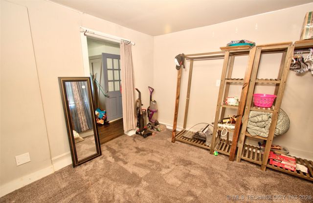 976 E Summit Street, Muskogee, OK 74403