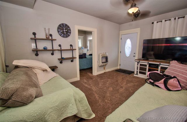 976 E Summit Street, Muskogee, OK 74403