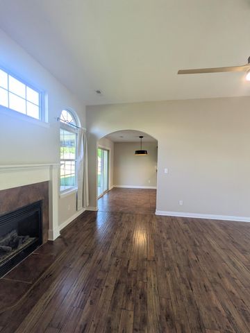 2601 QUARTZ LN, Columbia, MO 65202