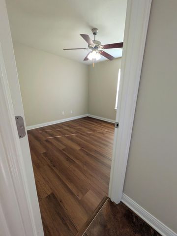 2601 QUARTZ LN, Columbia, MO 65202