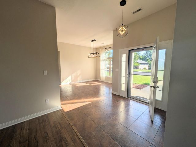 2601 QUARTZ LN, Columbia, MO 65202