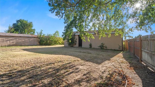 803 N Richland Road, Tuttle, OK 73089