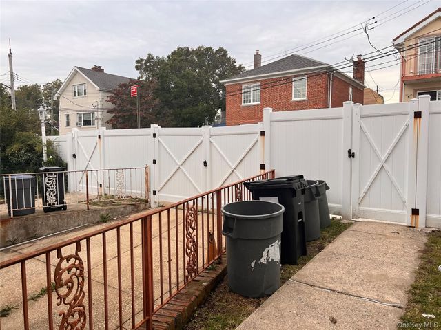 3085 Bevy Place, Bronx, NY 10465