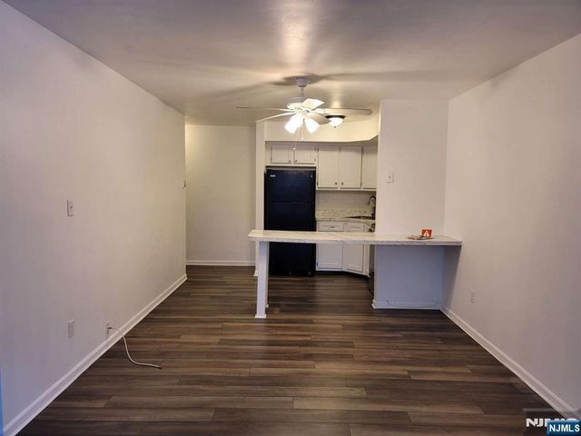 2004 Hawthorne Lane, Mahwah, NJ 07430