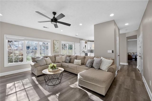 3423 Cascade Ive Drive, Buford, GA 30519