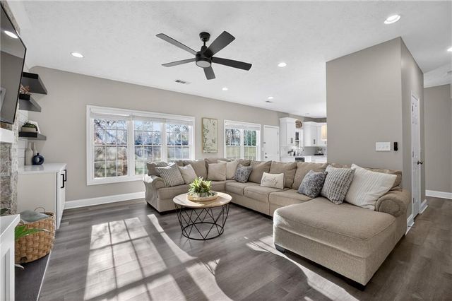 3423 Cascade Ive Drive, Buford, GA 30519