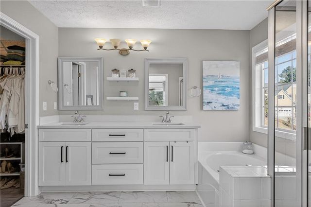 3423 Cascade Ive Drive, Buford, GA 30519
