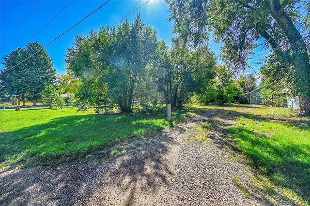 765 Emerald Lane, Lakewood, CO 80214