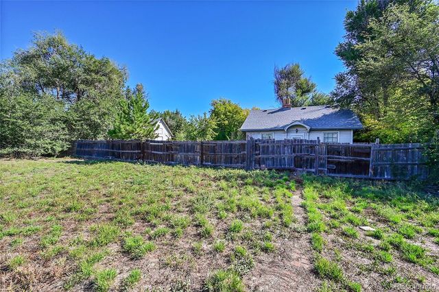 765 Emerald Lane, Lakewood, CO 80214