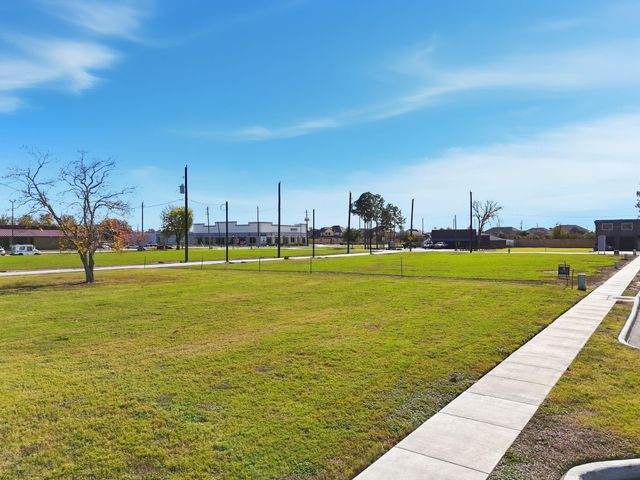 2533 S Park Avenue, Pearland, TX 77581