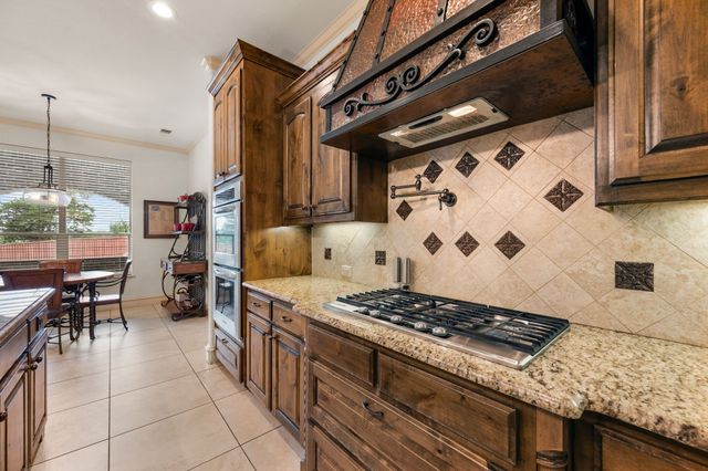 808 Timberline Court, Keller, TX 76248