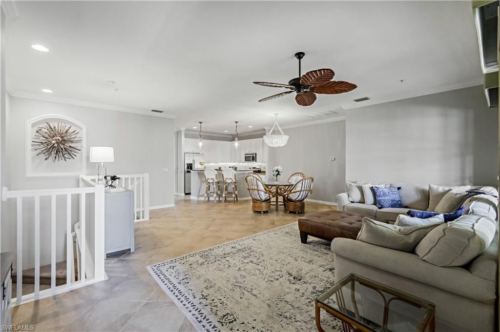 8949 Malibu ST # 302, Naples, FL 34113