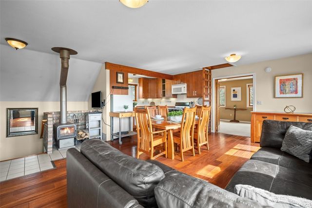 411 E Axton Road, Bellingham, WA 98226