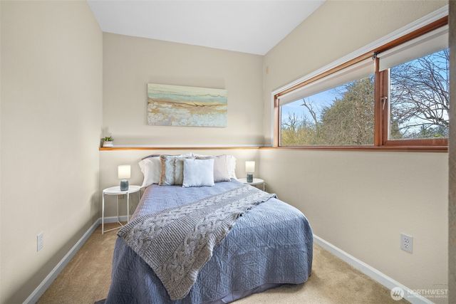 411 E Axton Road, Bellingham, WA 98226