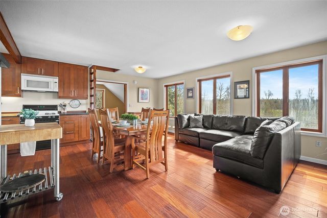 411 E Axton Road, Bellingham, WA 98226