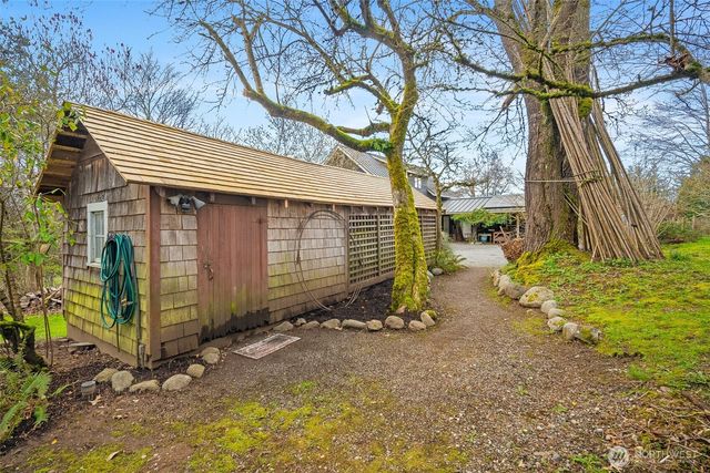 411 E Axton Road, Bellingham, WA 98226