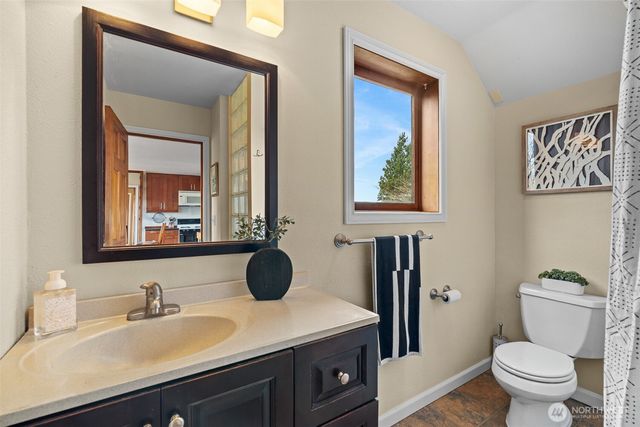 411 E Axton Road, Bellingham, WA 98226