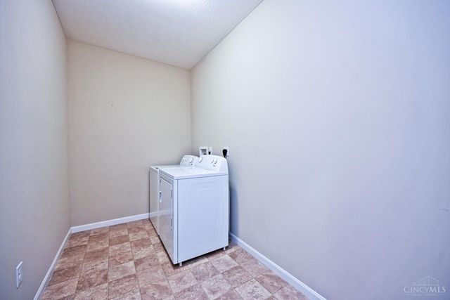 1006 Chatham Lane, Pierce Twp, OH 45245