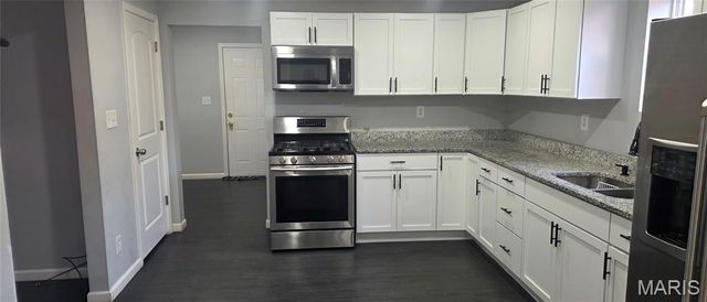 2325 E 25th Street, Granite City, IL 62040