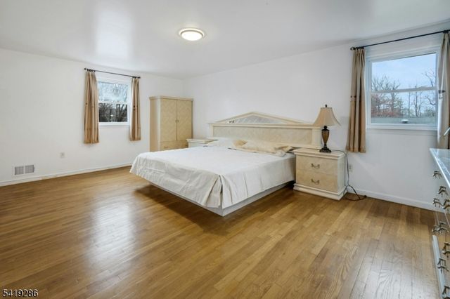 3 Page Pl, Livingston Twp., NJ 07039