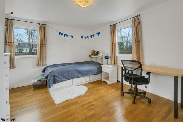 3 Page Pl, Livingston Twp., NJ 07039